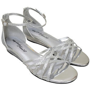 Easy Street Women Tarrah Ankle Strap Wedge Sandals Size US 8.5M Silver Glitter